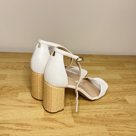 NWT Kelly and Katie Caital Sandal Heel white and raffia heel size 9.5 - Picture 4 of 9